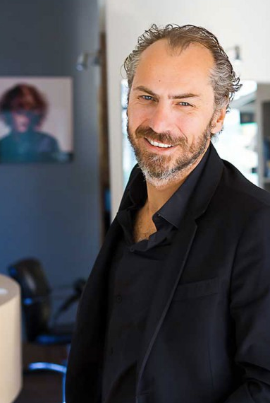 portrait de Laurent Mathéo, coiffeur à La Rochelle